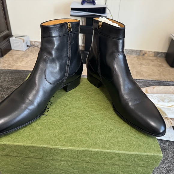 Gucci - Picture 4 of 7